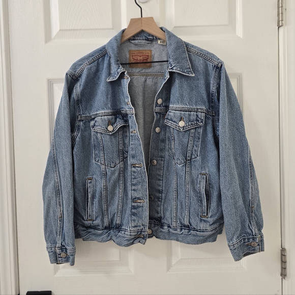Levi's Classic Printed Medium Wash Jean Jacket Size L - Picture 3 of 6